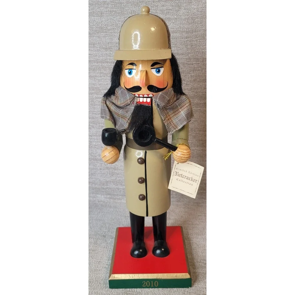 Vintage Target Wood Nutcracker Sherlock Holmes Inspector Limited Edition Nice